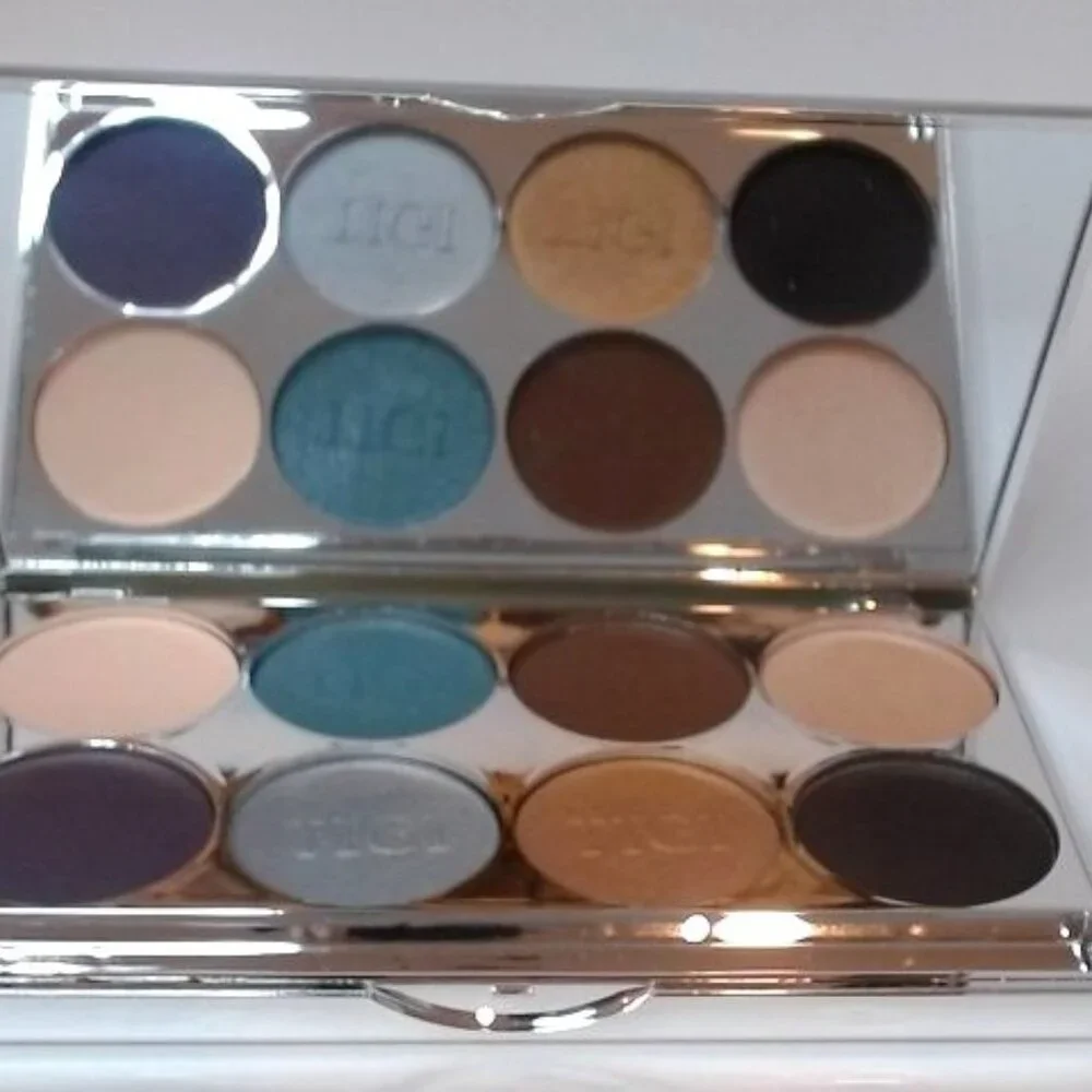 TIGI Professional Makeup‎ - 8 Color Eyeshadow Palette, BRAND NEW IN BOX